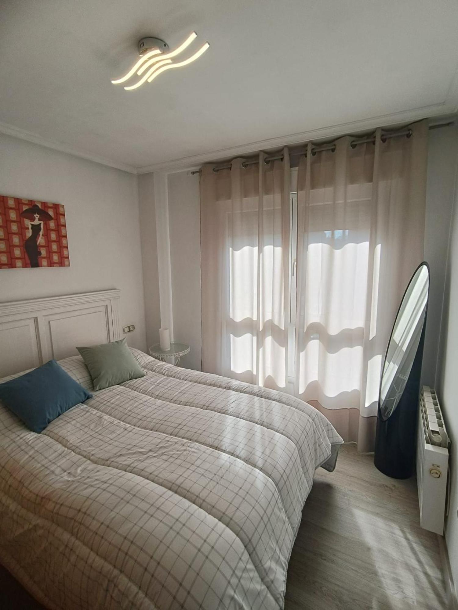 Apartamento Hospital Los Prados Parking Gratuito Oviede Extérieur photo